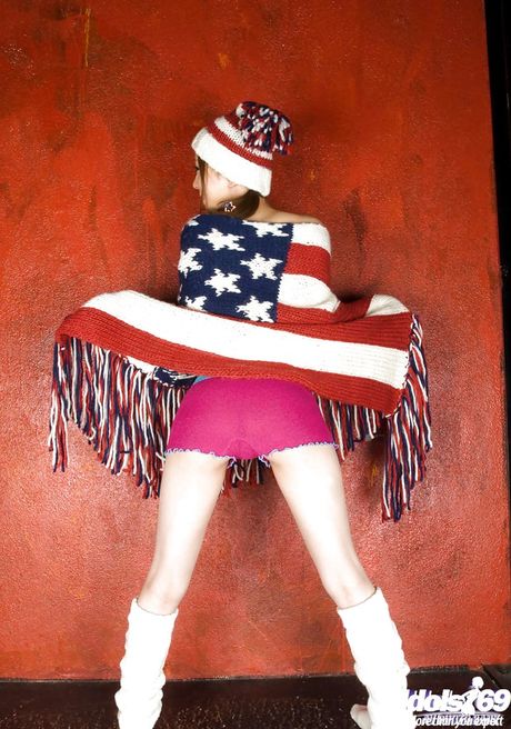 Luscious japanese cutie Rin Sakuragi exposes small tits and butt